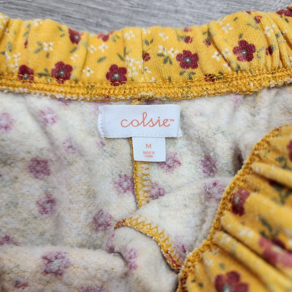 2 Pc COLSIE Yellow Red Flower Cut Off Cropped Sweatshirt & Sweat Shorts - Picture 3 of 13
